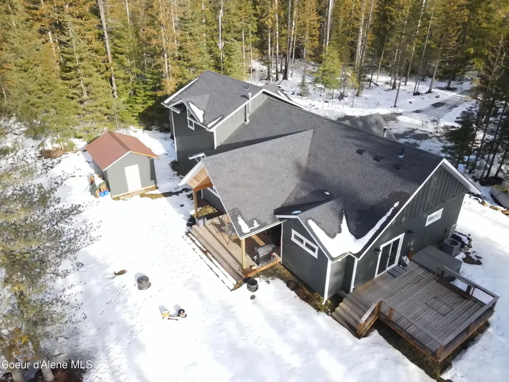 186 Coyote Trail Sandpoint, ID 83864