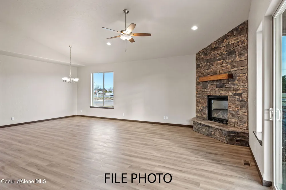 4497 E Savea Lane Post Falls, ID 83854