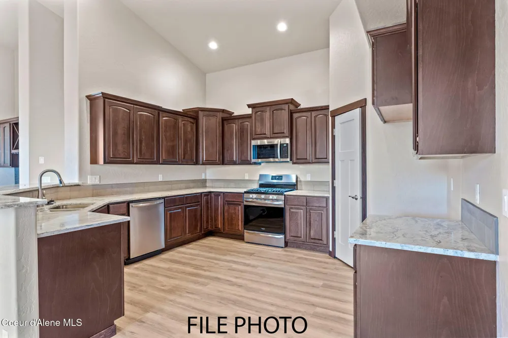 4497 E Savea Lane Post Falls, ID 83854