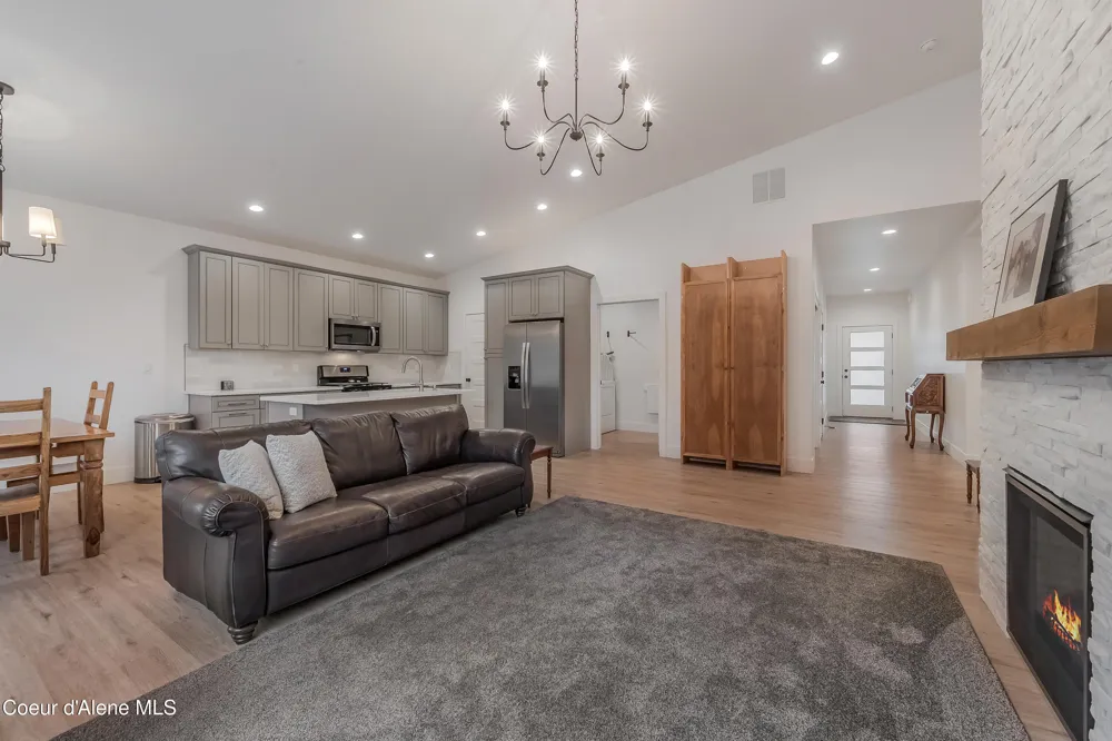 13958 Rainier Loop Rathdrum, ID 83858