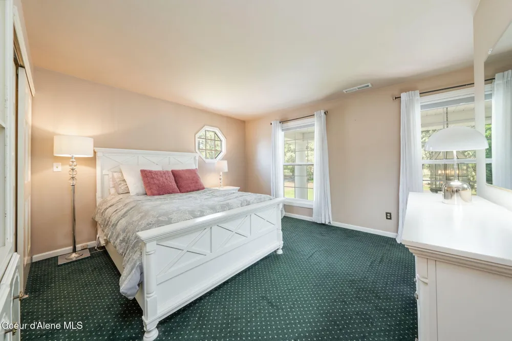 4311 W Center Lane Spokane, WA 99208