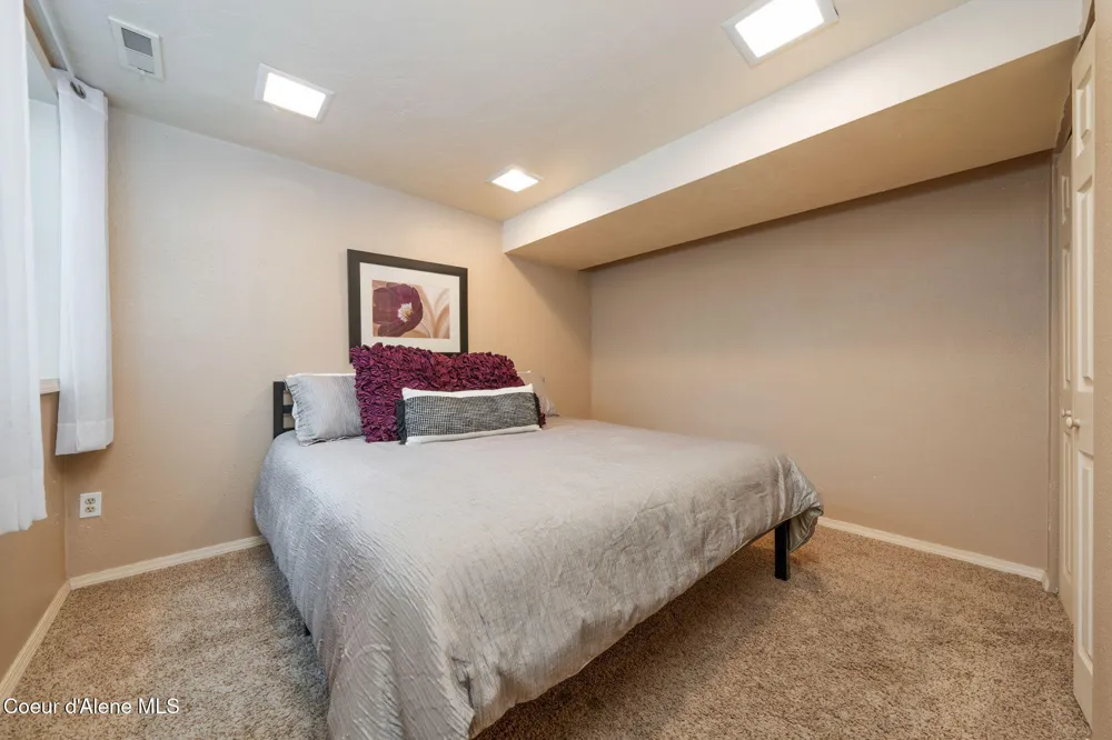 4311 W Center Lane Spokane, WA 99208