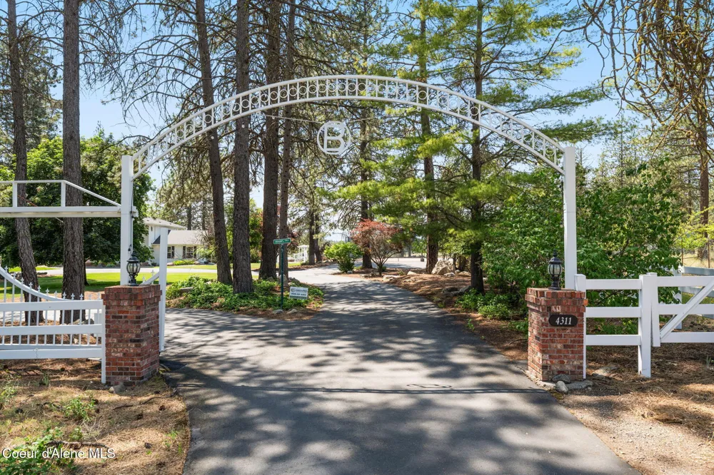 4311 W Center Lane Spokane, WA 99208