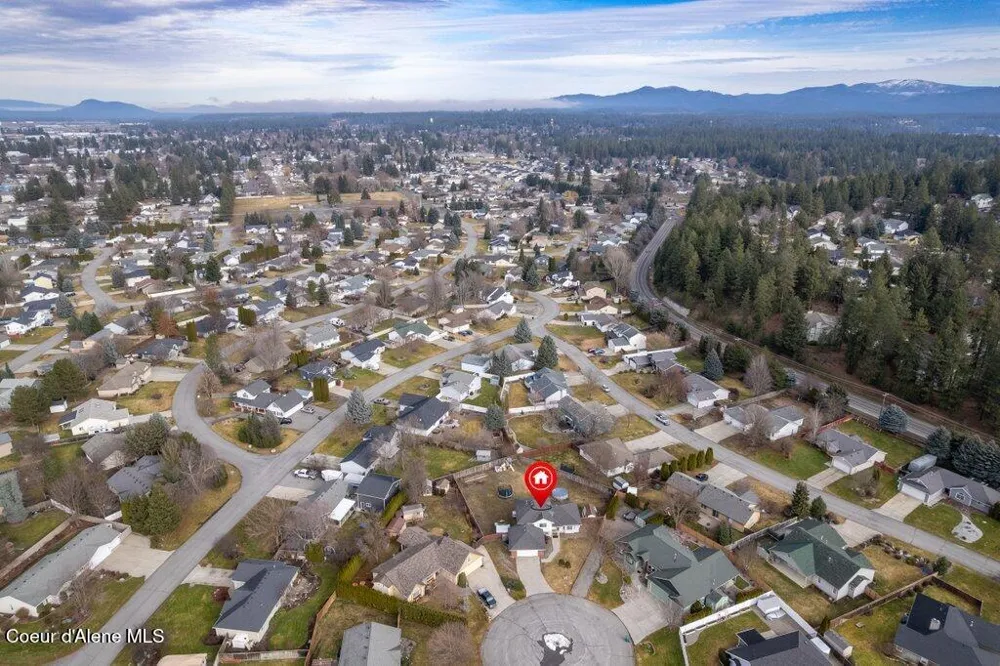 8298 Patriot Court Hayden, ID 83835