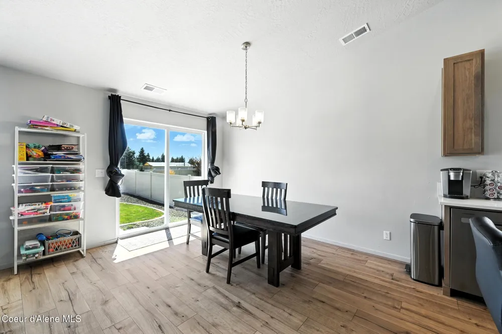 6286 W DAYTON AVENUE Rathdrum, ID 83858