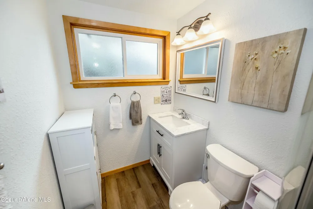 733 Hagman Road Nordman, ID 83848