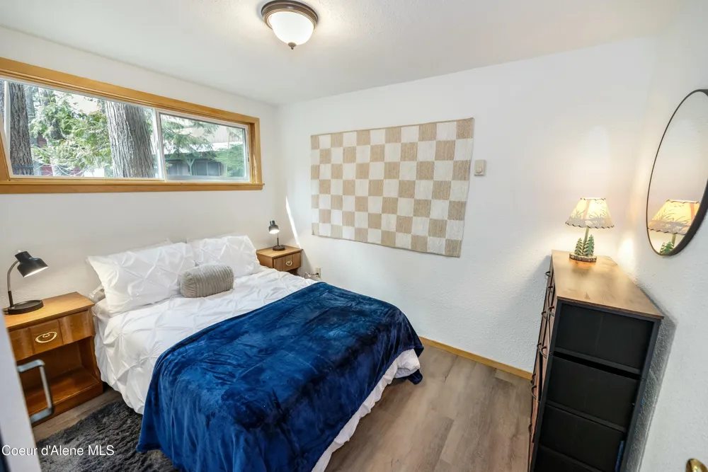 733 Hagman Road Nordman, ID 83848