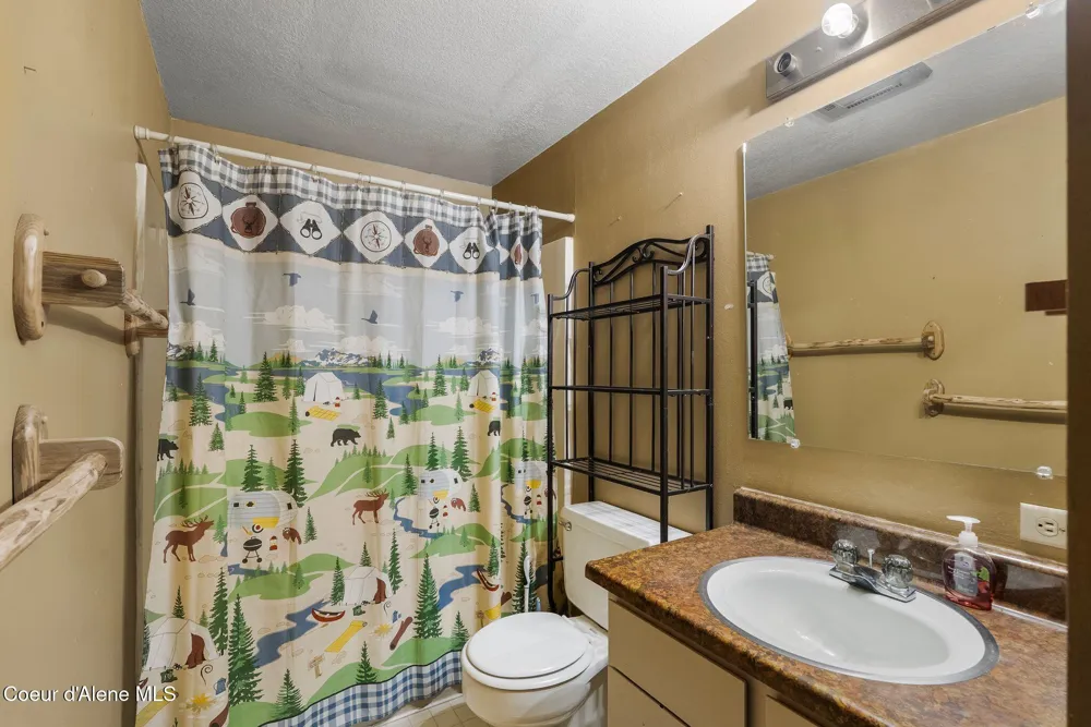 256 Vedelwood Drive Sandpoint, ID 83864
