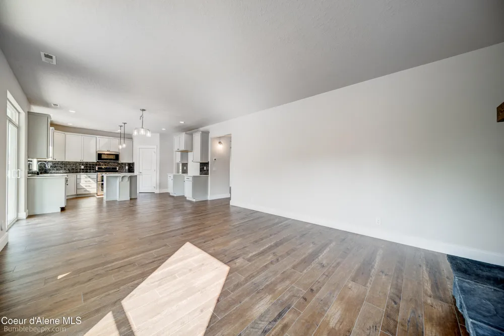 8986 BEDWELL STREET Rathdrum, ID 83858