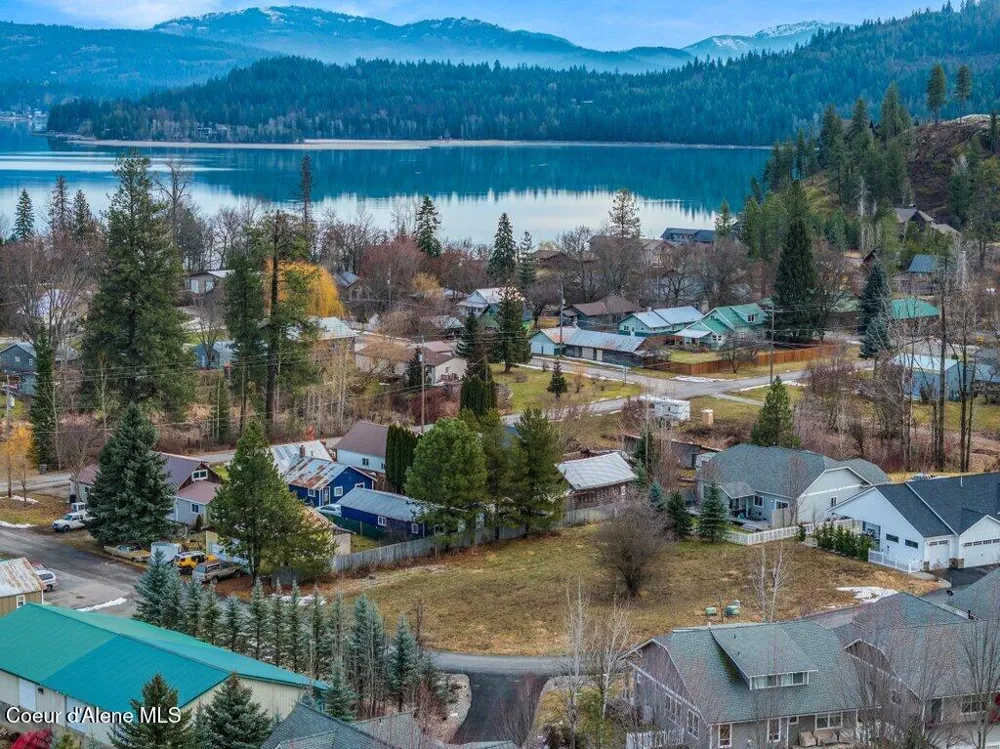 407 Becker Lane Dover, ID 83825