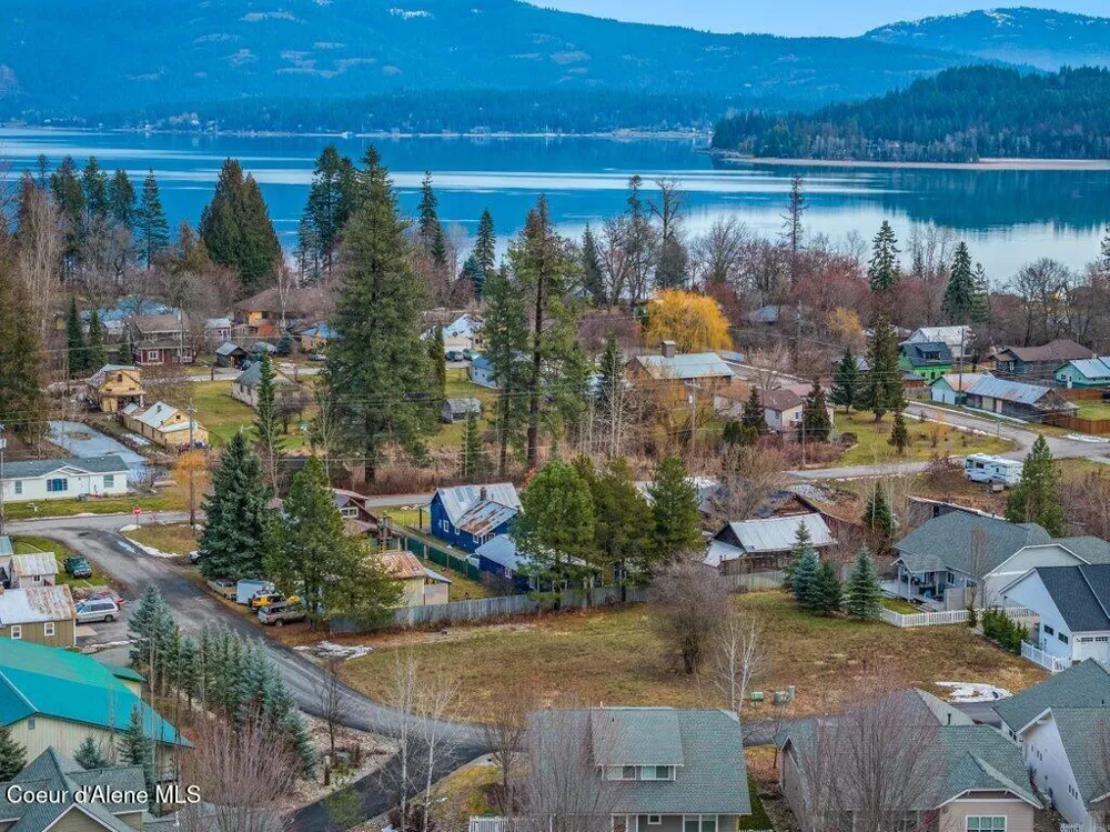 407 Becker Lane Dover, ID 83825