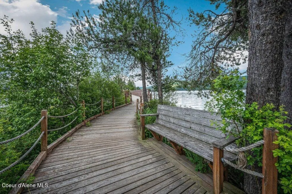 407 Becker Lane Dover, ID 83825