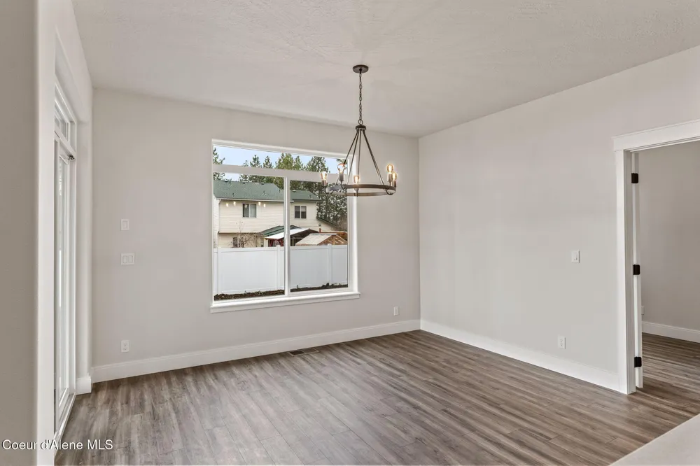 8975 BEDWELL STREET Rathdrum, ID 83858