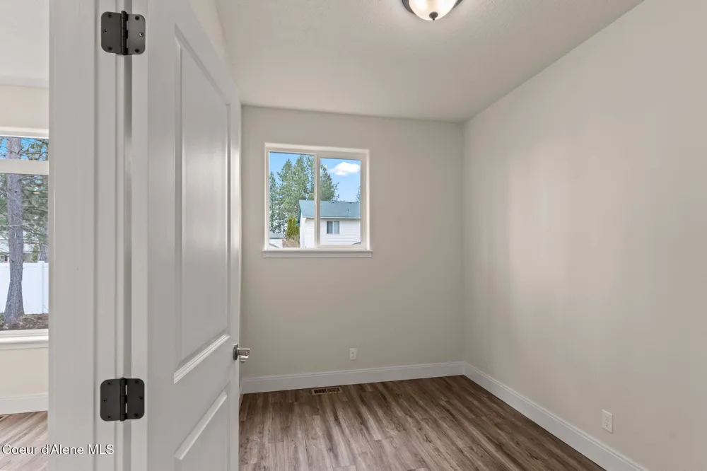 8975 BEDWELL STREET Rathdrum, ID 83858