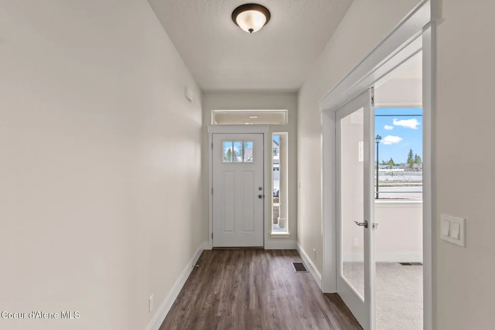 8975 BEDWELL STREET Rathdrum, ID 83858