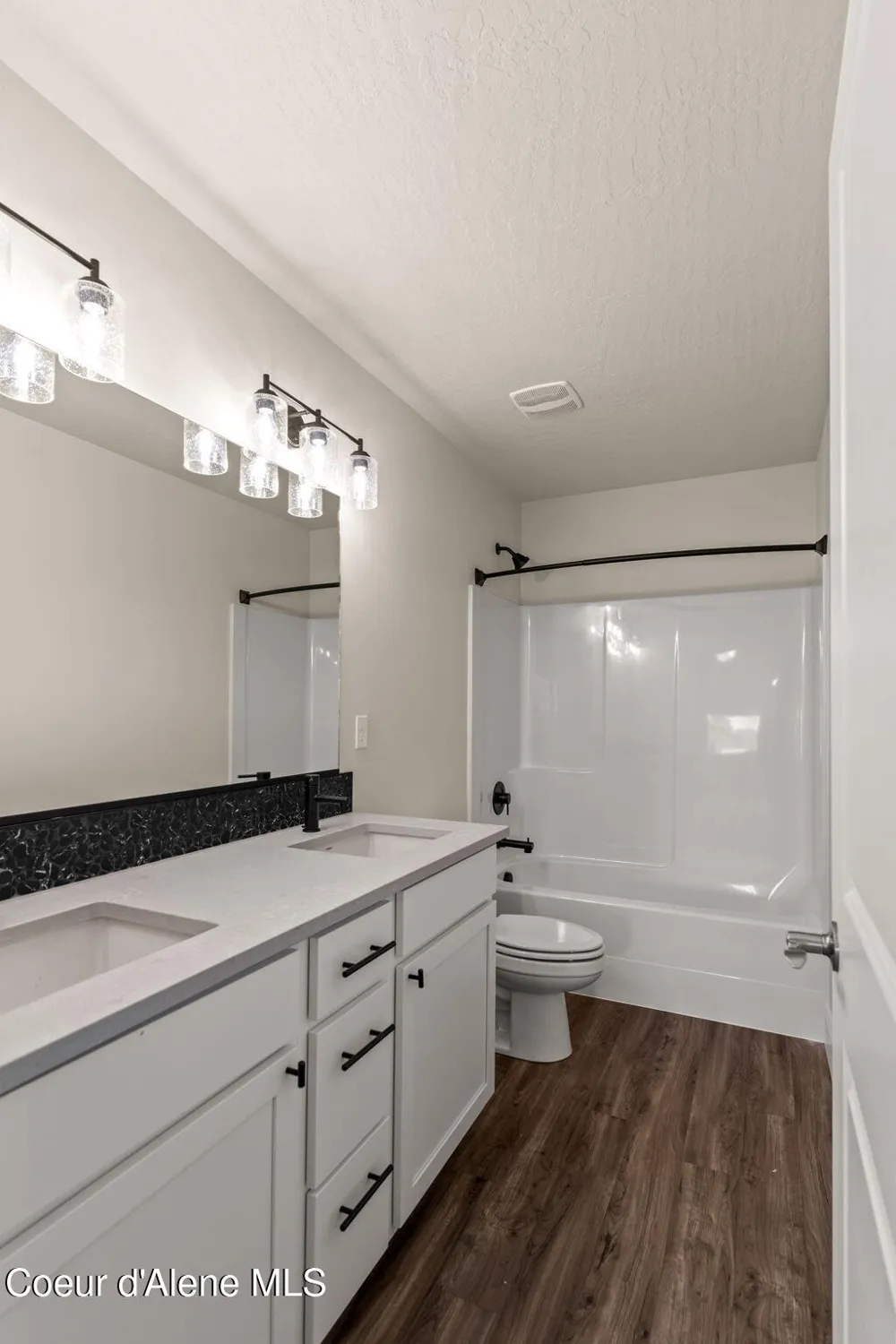 8975 BEDWELL STREET Rathdrum, ID 83858