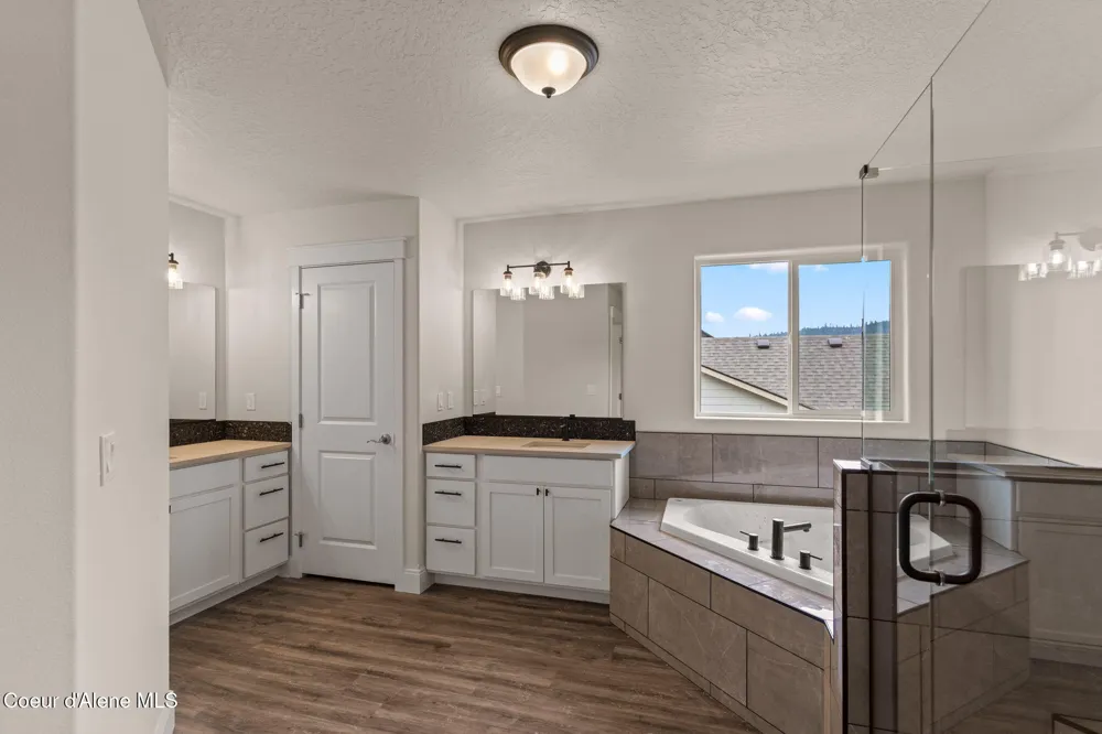 8975 BEDWELL STREET Rathdrum, ID 83858
