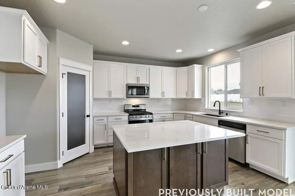8960 BEDWELL STREET Rathdrum, ID 83858
