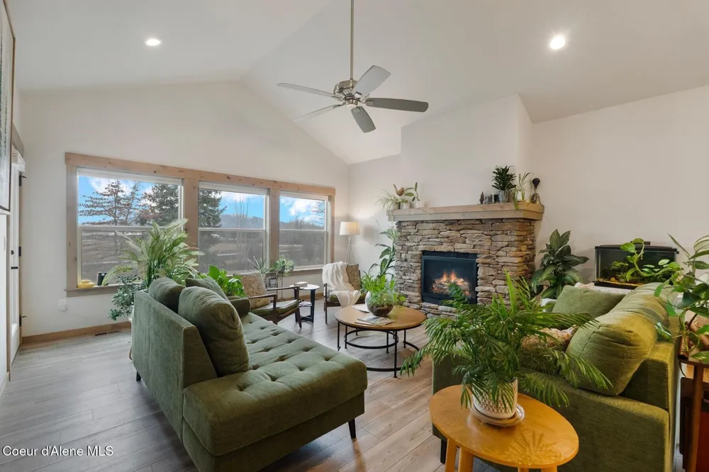 3212 Goodman Drive Sandpoint, ID 83864