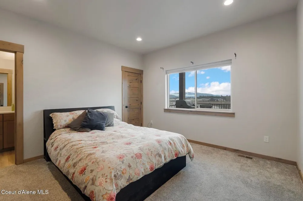 3212 Goodman Drive Sandpoint, ID 83864
