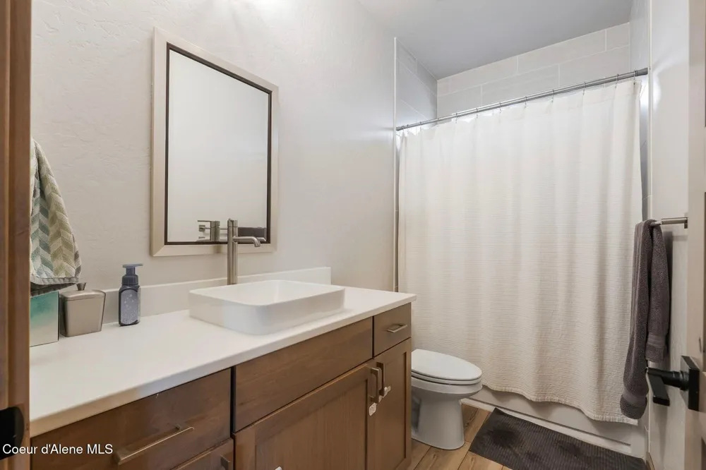 3212 Goodman Drive Sandpoint, ID 83864