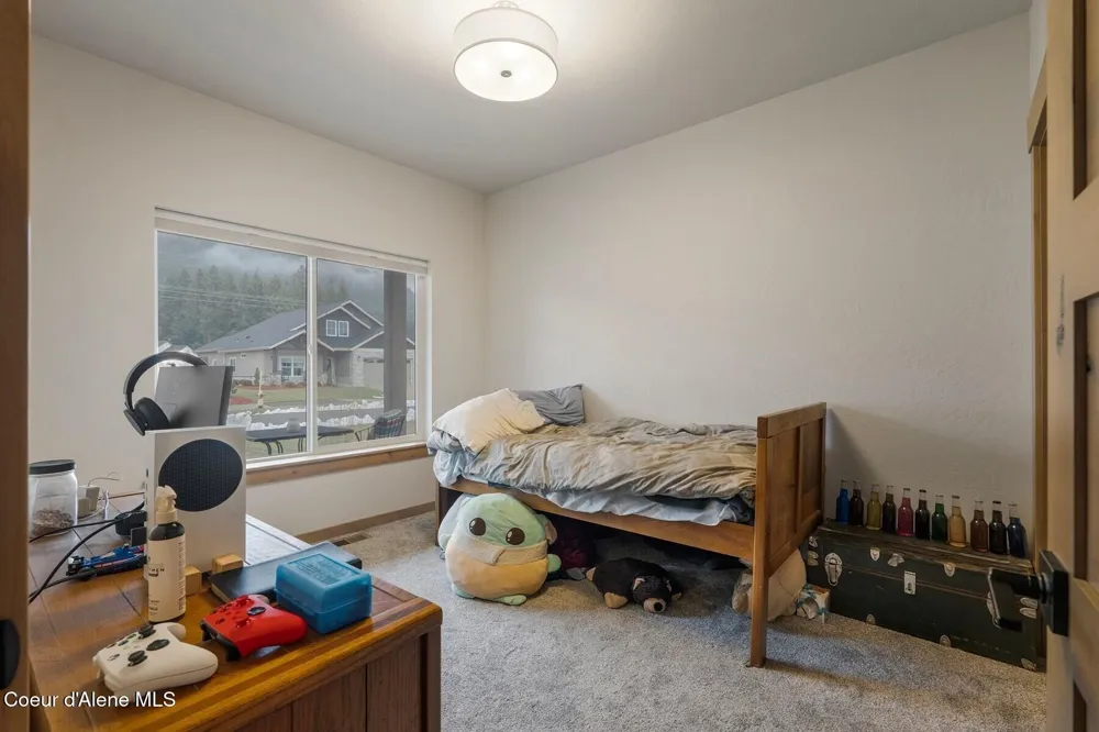3212 Goodman Drive Sandpoint, ID 83864