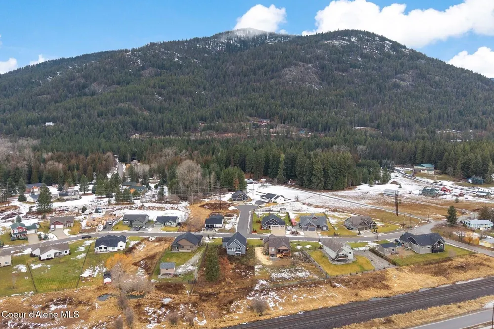 3212 Goodman Drive Sandpoint, ID 83864