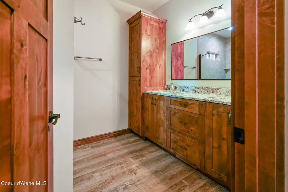 273 Paradise Valley Road Bonners Ferry, ID 83805