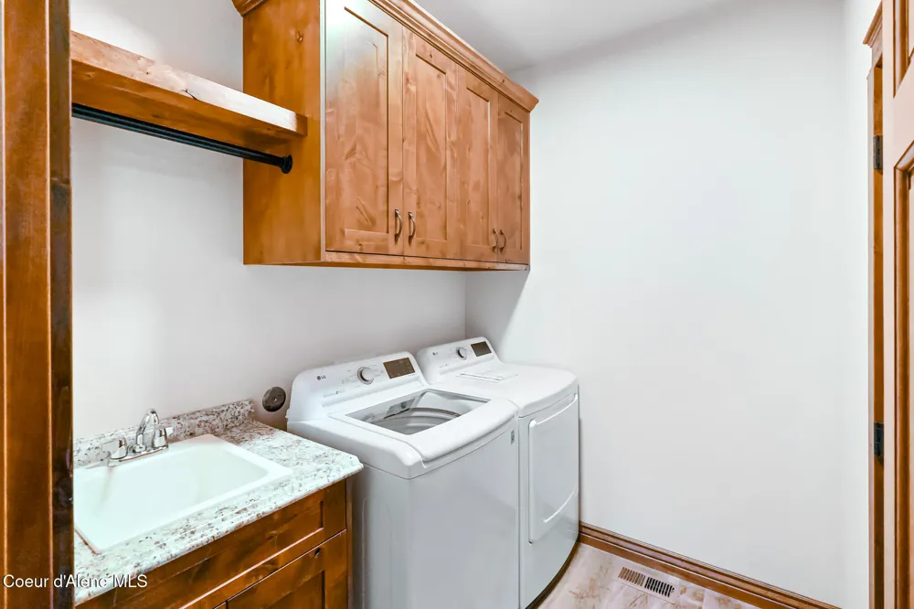 273 Paradise Valley Road Bonners Ferry, ID 83805