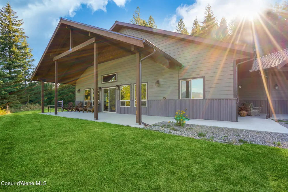 273 Paradise Valley Road Bonners Ferry, ID 83805