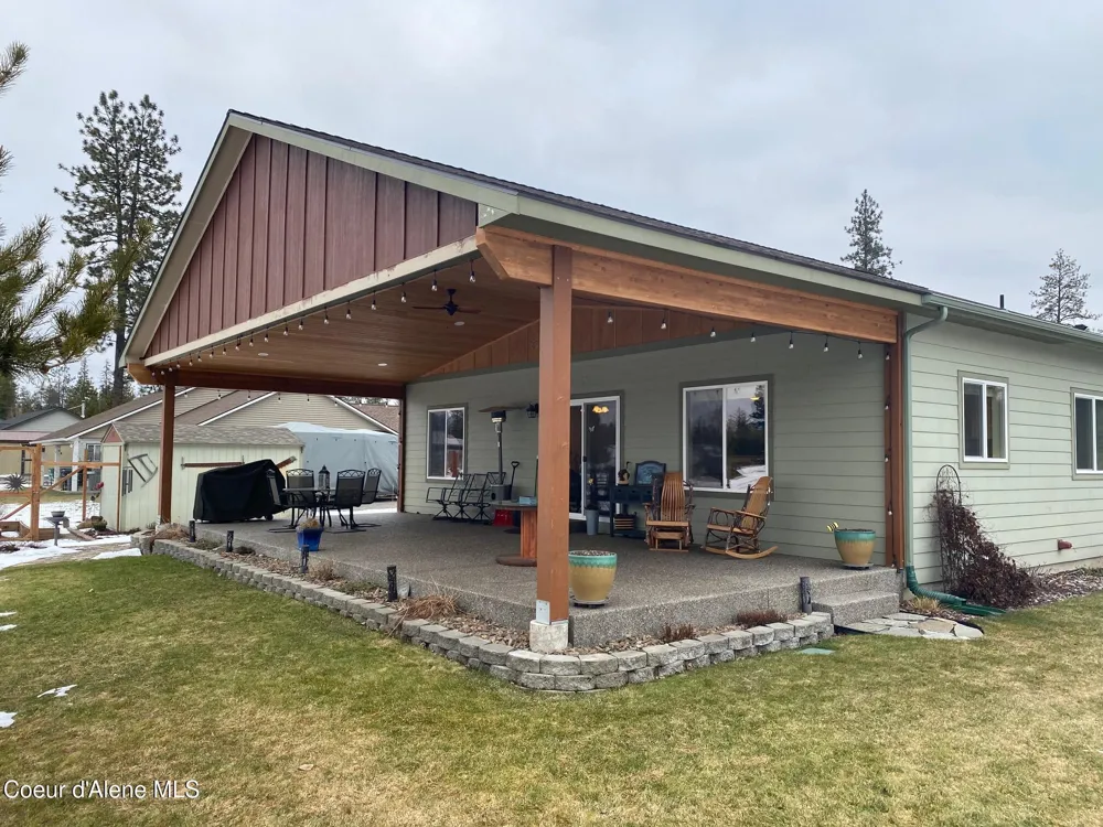 32911 16th Avenue Spirit Lake, ID 83869