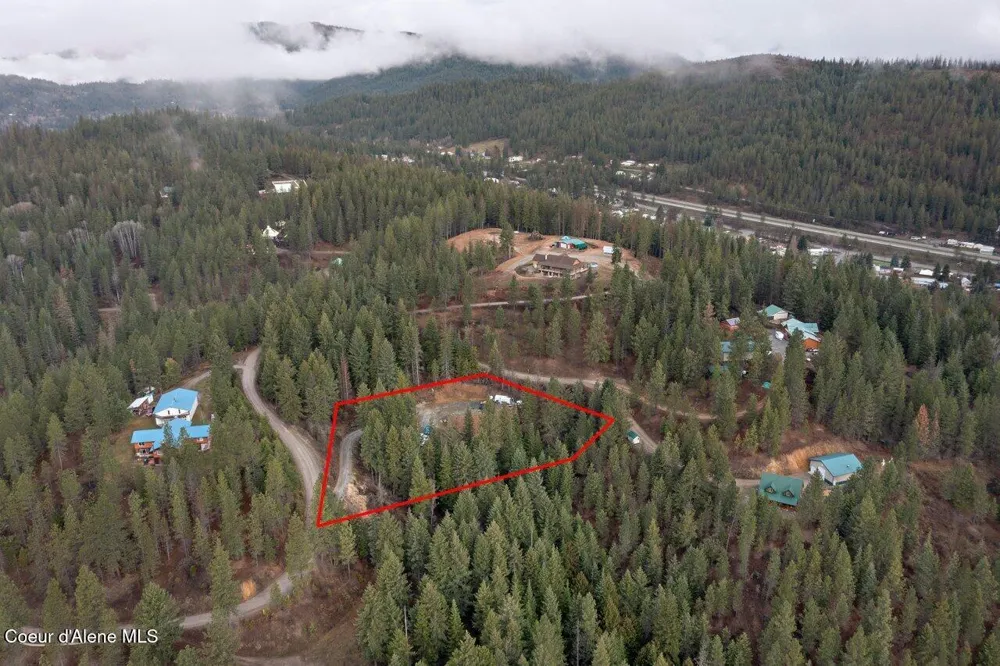 754 Paradise Lane Pinehurst, ID 83850