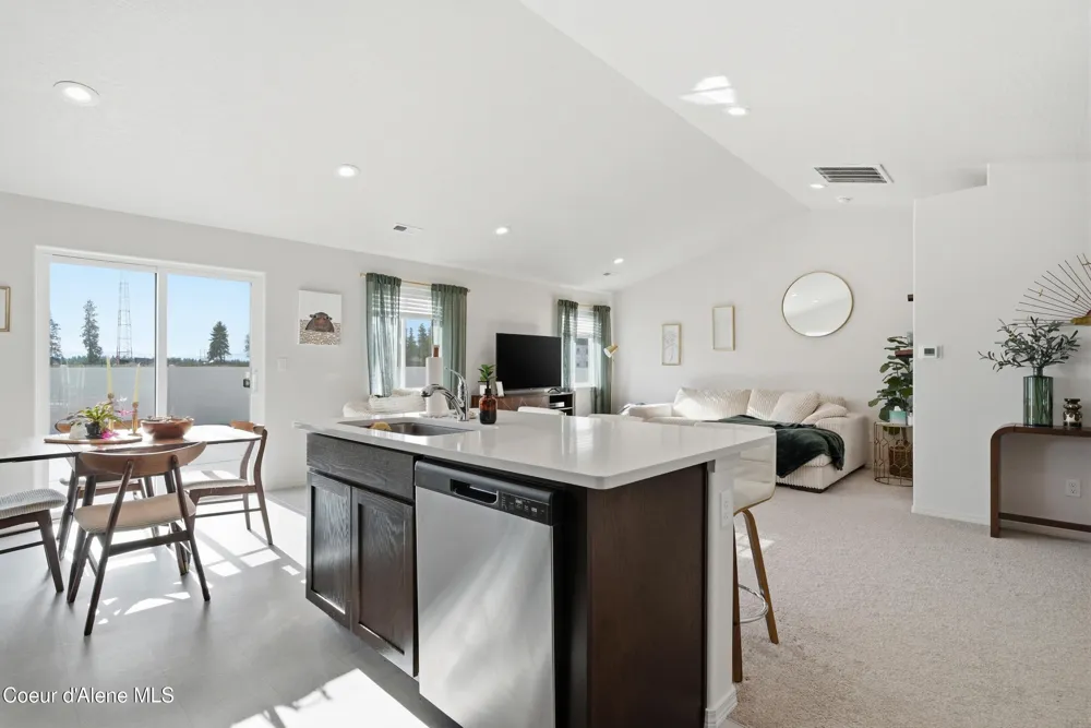 16161 Hadley Loop Rathdrum, ID 83858