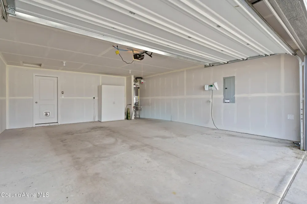 16161 Hadley Loop Rathdrum, ID 83858