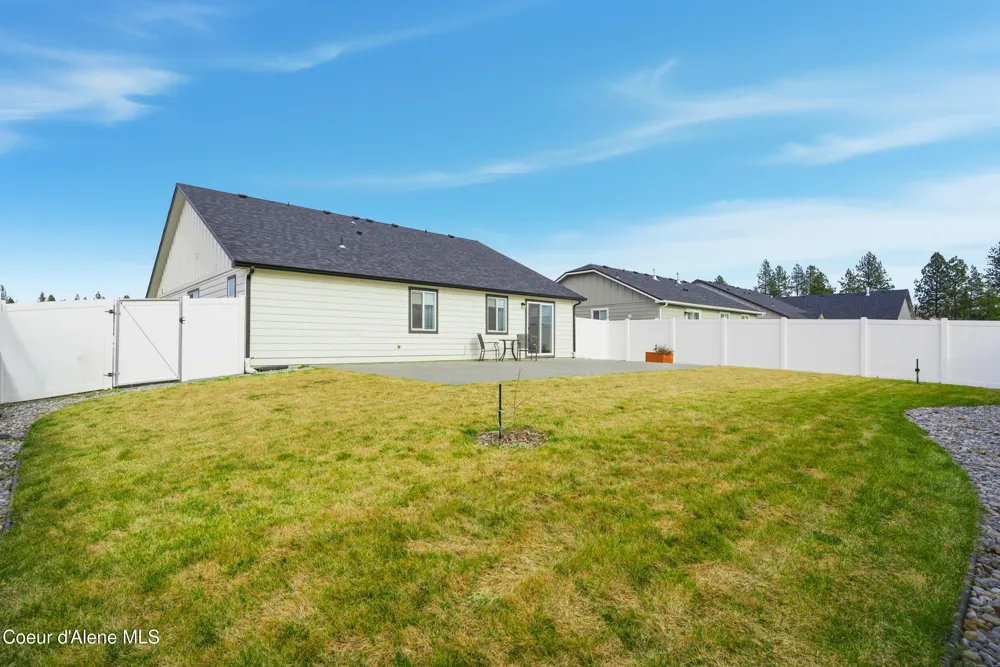 16161 Hadley Loop Rathdrum, ID 83858