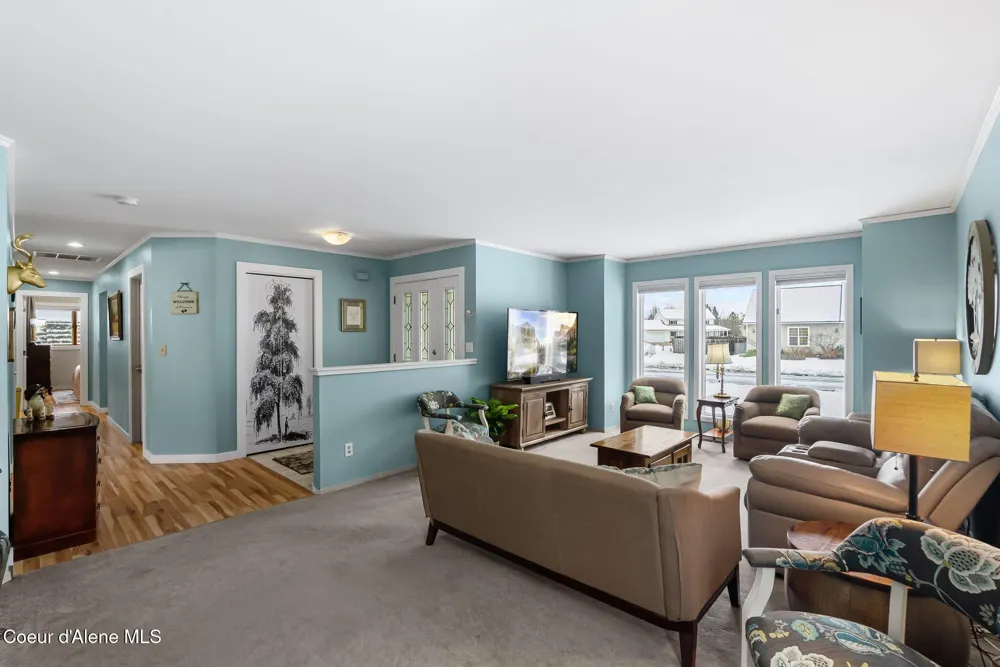 128 Spur Drive Sandpoint, ID 83864