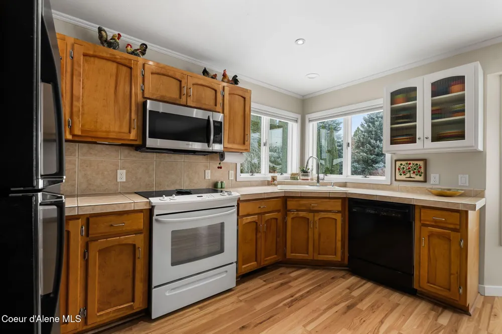 128 Spur Drive Sandpoint, ID 83864