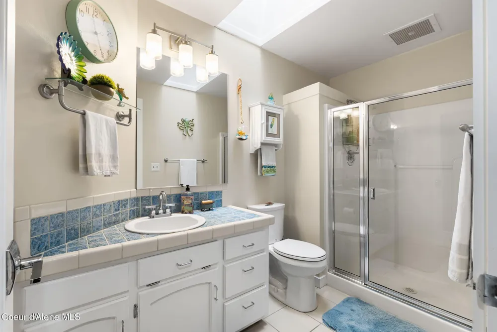 128 Spur Drive Sandpoint, ID 83864