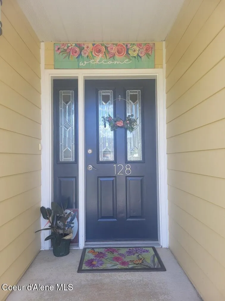 128 Spur Drive Sandpoint, ID 83864
