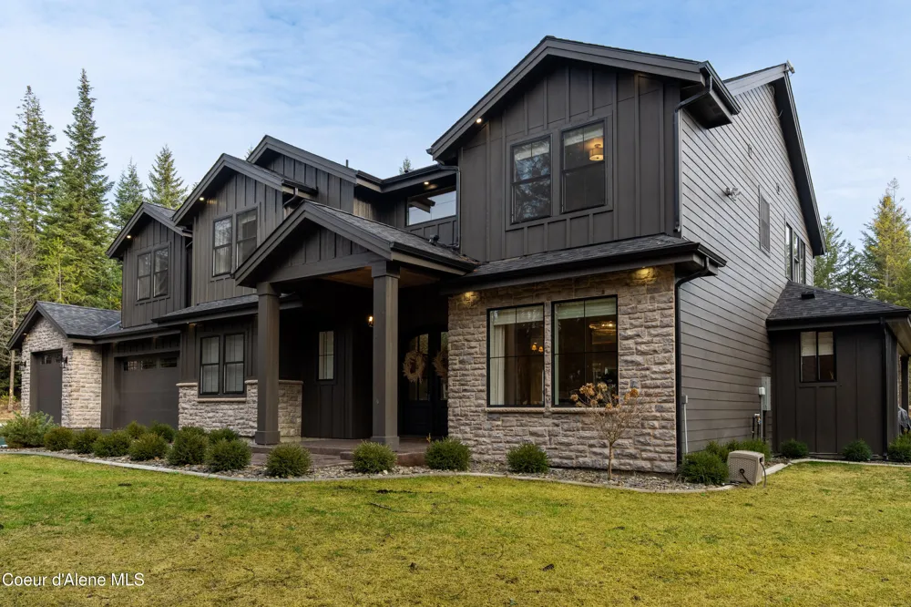 287 Mesa Drive Athol, ID 83801