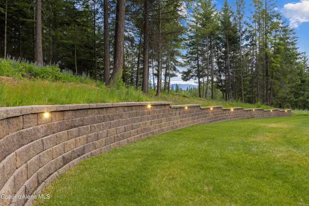 287 Mesa Drive Athol, ID 83801