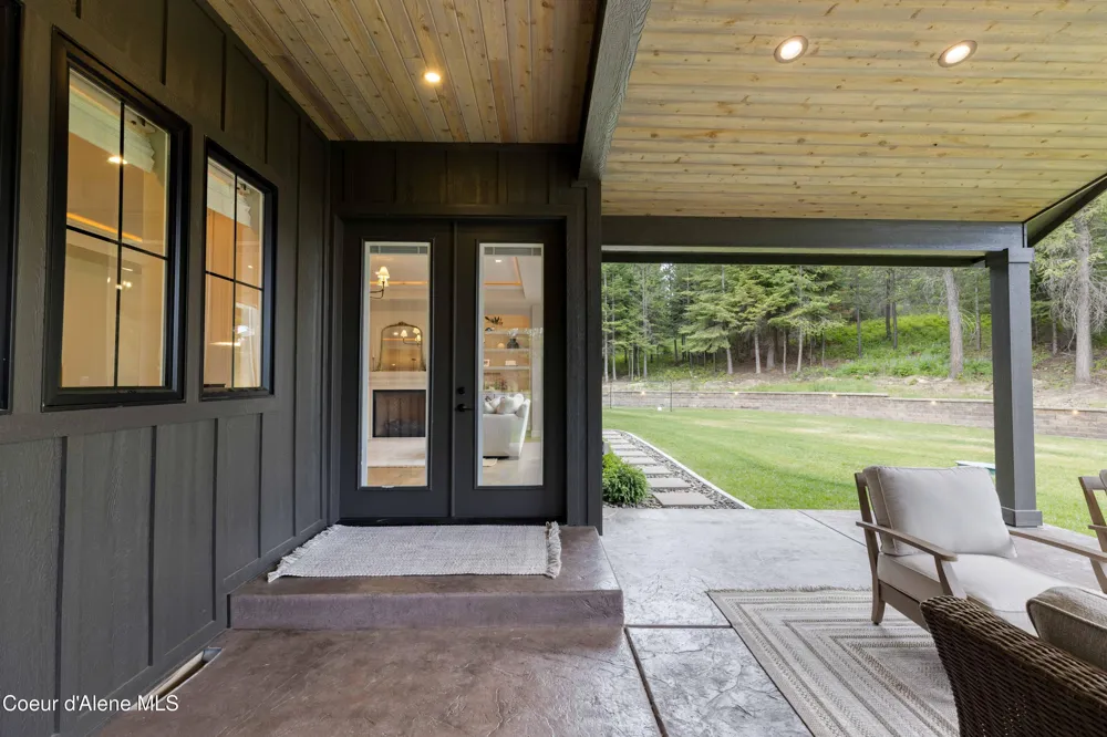 287 Mesa Drive Athol, ID 83801