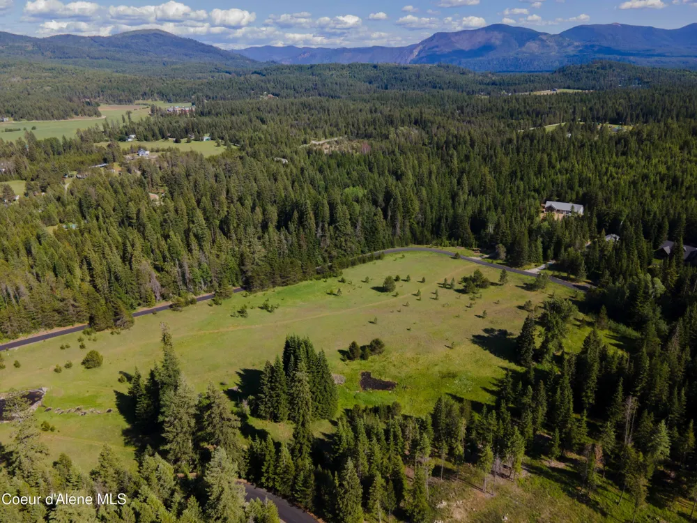 287 Mesa Drive Athol, ID 83801
