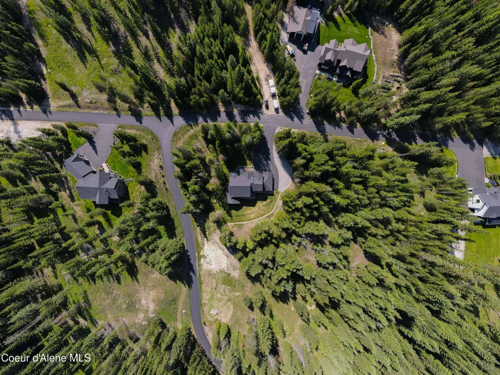 287 Mesa Drive Athol, ID 83801