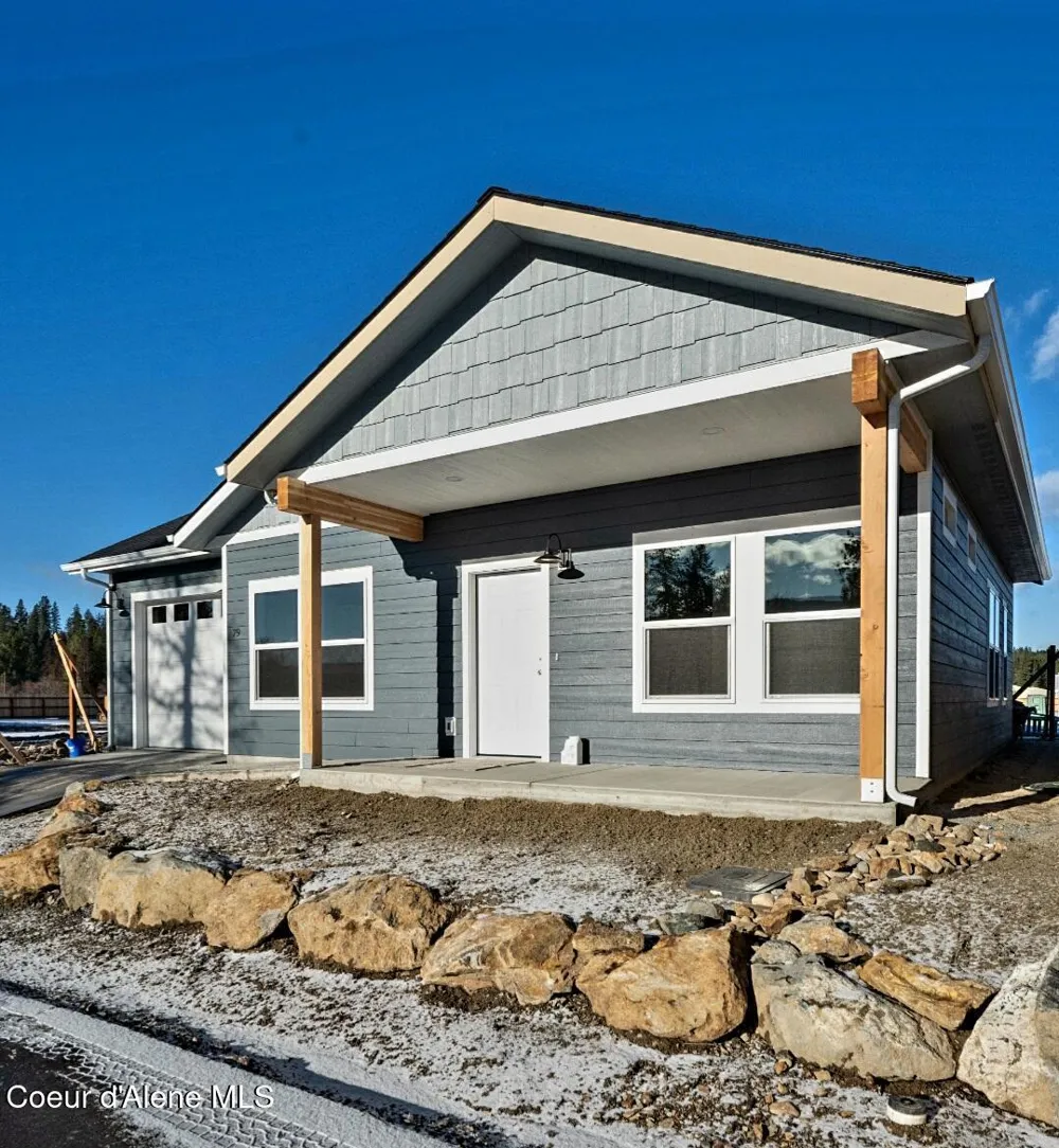 251 8th Street Priest River, ID 83856