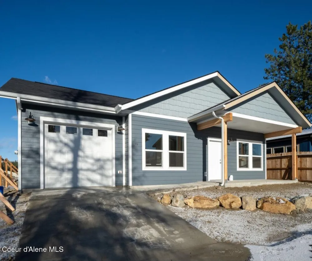 251 8th Street Priest River, ID 83856