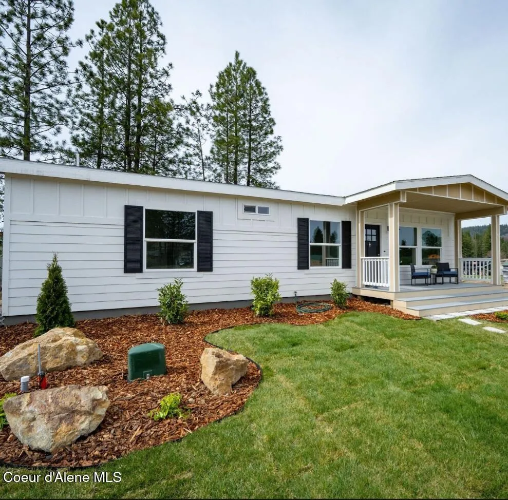 251 8th Street Priest River, ID 83856