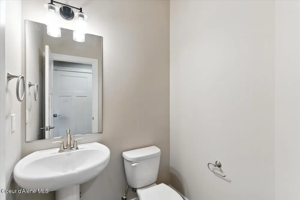 2613 E Salvation Court Post Falls, ID 83854