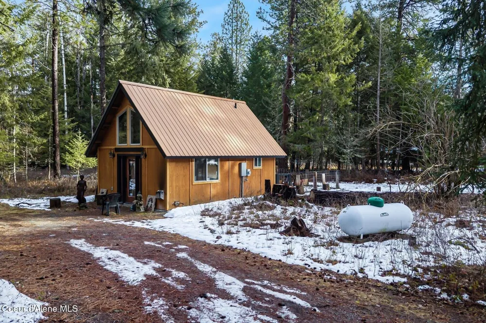 870 Samuels Road Sandpoint, ID 83864