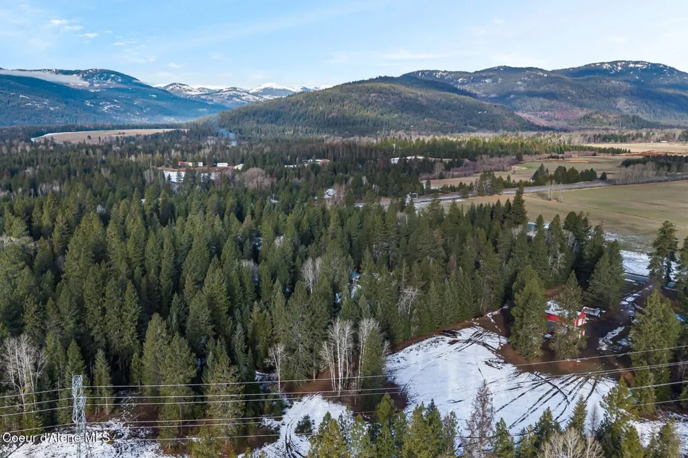 870 Samuels Road Sandpoint, ID 83864